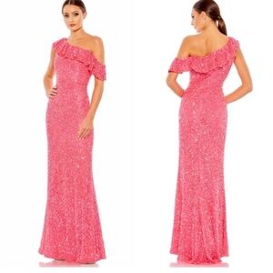 Mac Duggal Barbie Pink Sequin Beaded Prom Pageant Gown Size Size 4 NEW